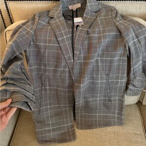 Nordstrom Brands 7 dollars starting bids for live show!